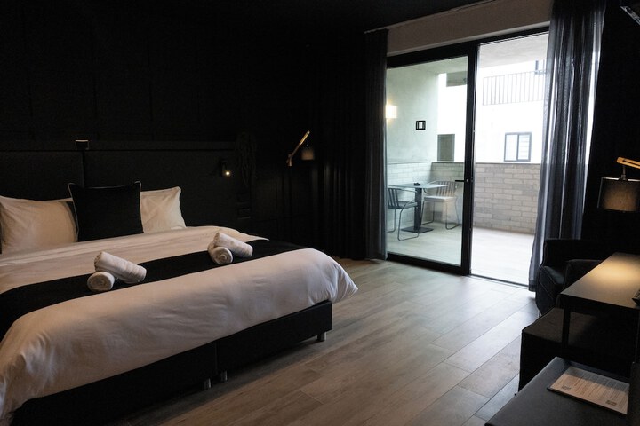 Room 19 of 65