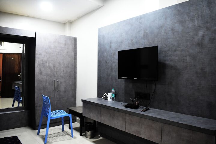 Room 12 of 81