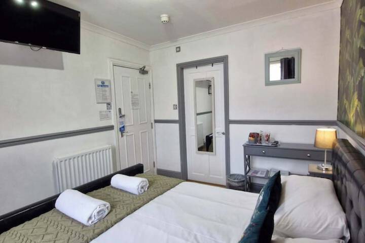 Room 184 of 263