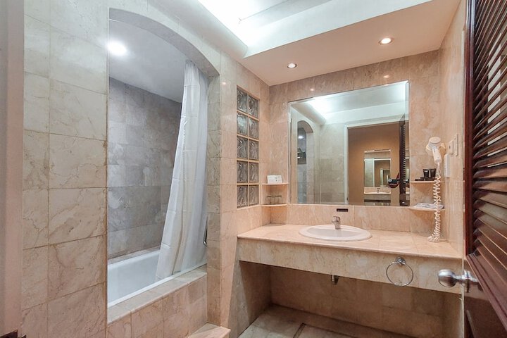 Clean Restrooms