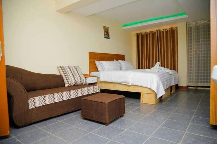 Room 5 of 22