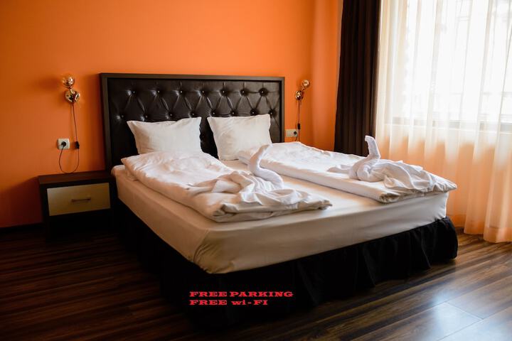Room 25 of 57