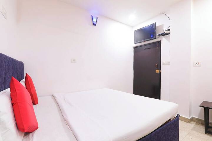 Room 4 of 23