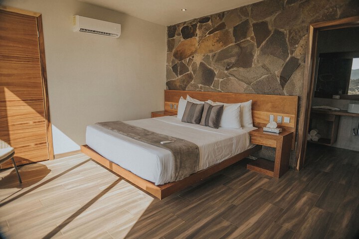 Room 25 of 113