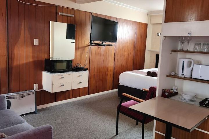 Room 20 of 34