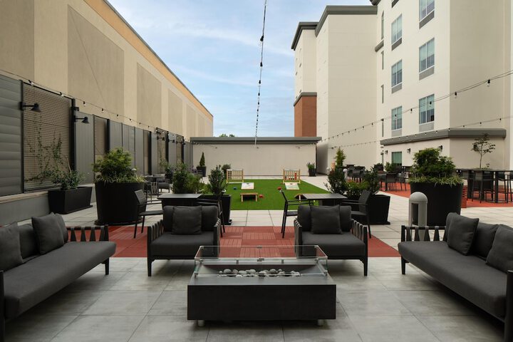 Terrace/Patio 55 of 60
