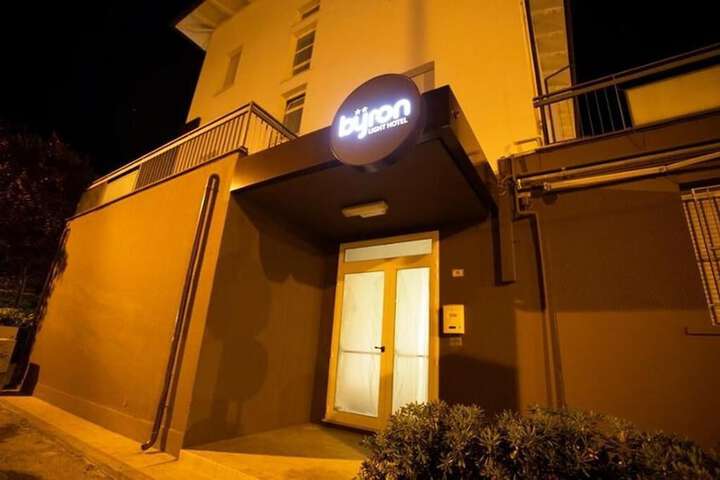 Hotel 42 of 43