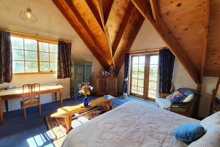 Room 16 of 79