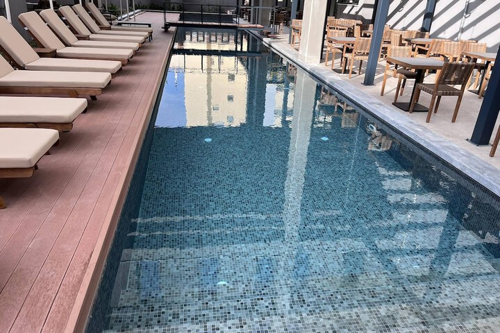 Pool 50 of 82