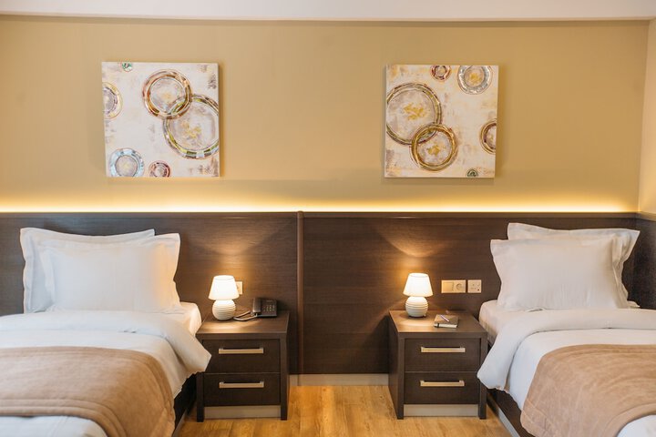 Room 7 of 47
