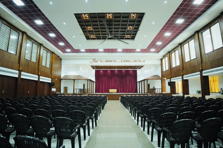 Ballroom/Hall 69 of 94