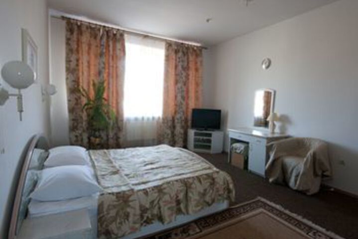 Room 37 of 53