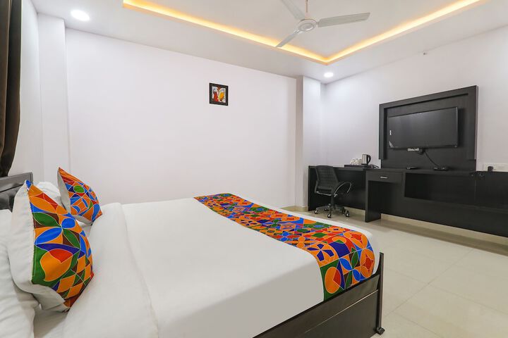 Room 12 of 31