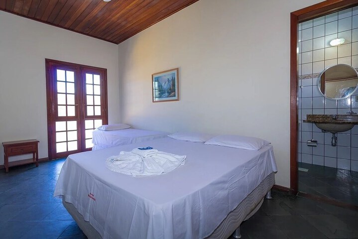 Room 6 of 23