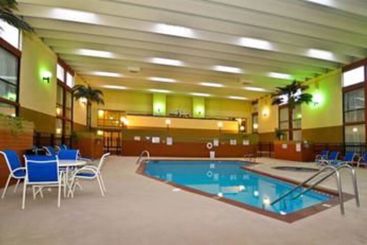 Pool 32 of 38