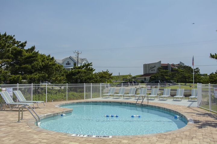 Pool 46 of 52