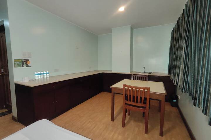 Room 16 of 31