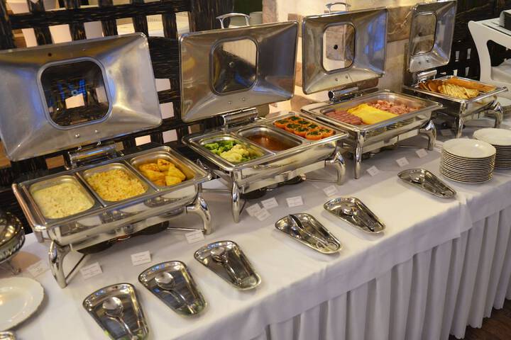 Breakfast/Coffee Service 69 of 91