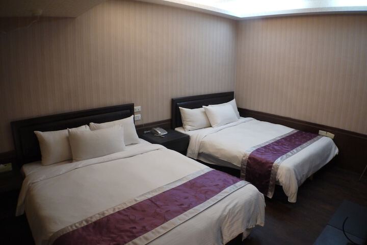 Room 19 of 47
