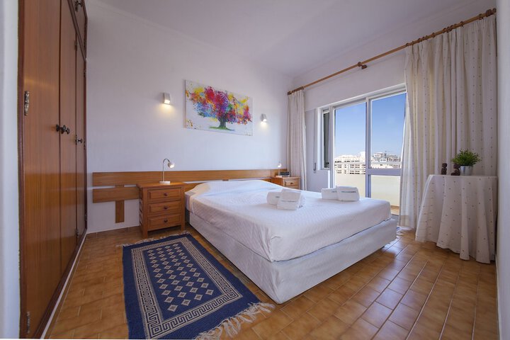 Room 3 of 24