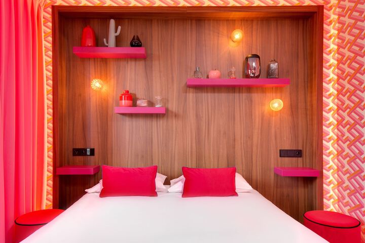 Room 40 of 140