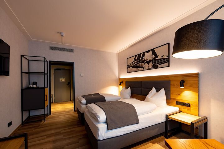 Room 15 of 58