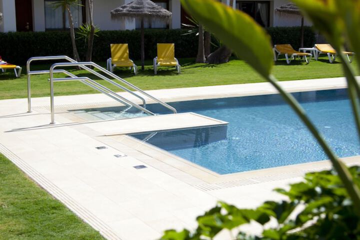 Pool 75 of 89