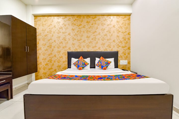Room 7 of 20