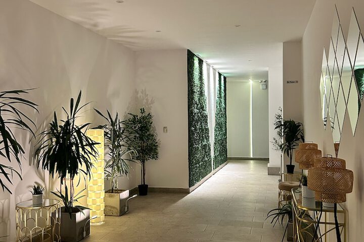 Hotel 2 of 85