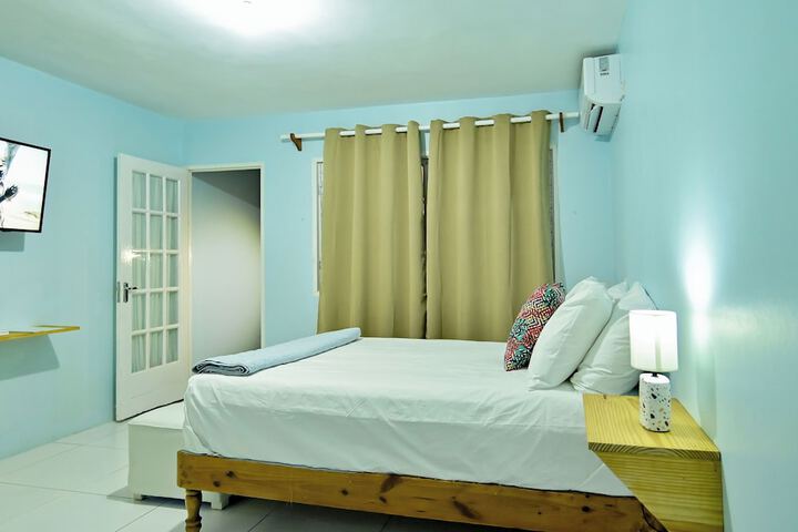 Room 18 of 30