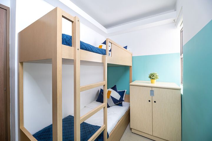 Room 5 of 15