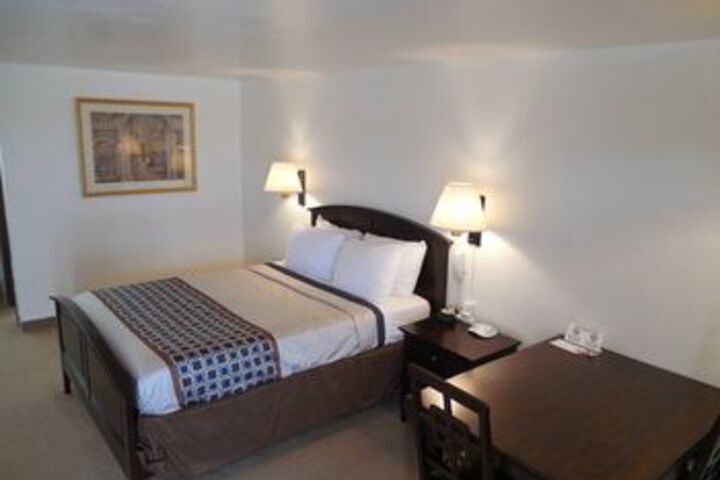 Room 35 of 98