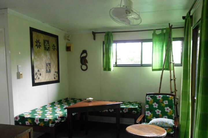 Room 9 of 12