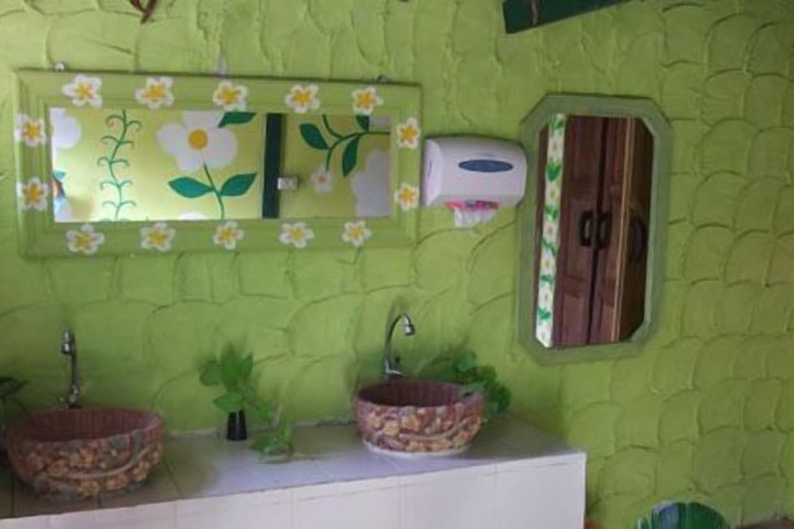 Room 17 of 71