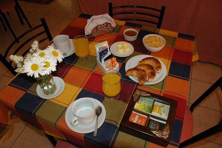 Dining 16 of 16