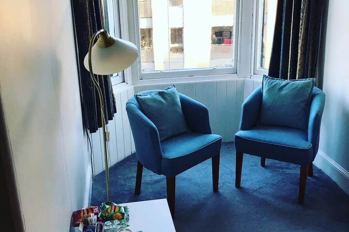 Room 15 of 94