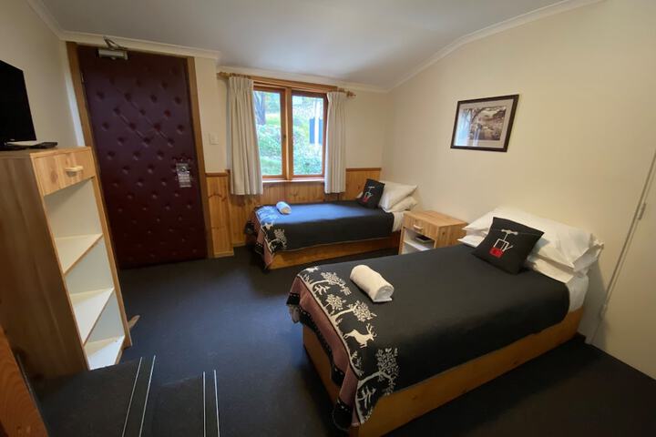 Room 13 of 41