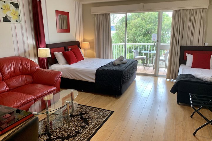 Room 75 of 136