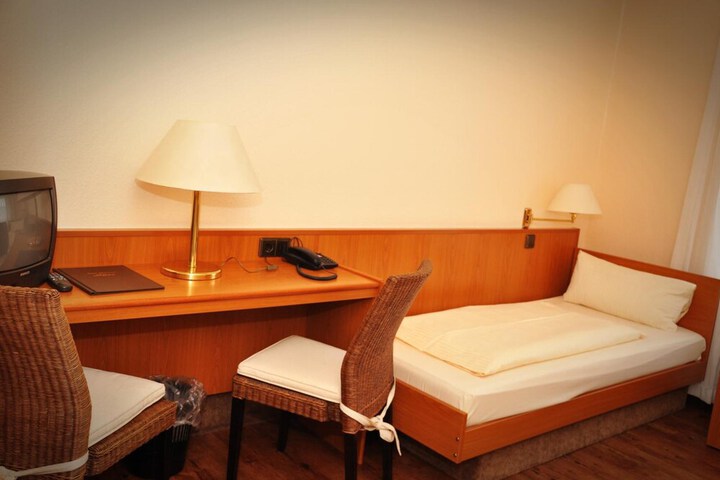 Room 10 of 54