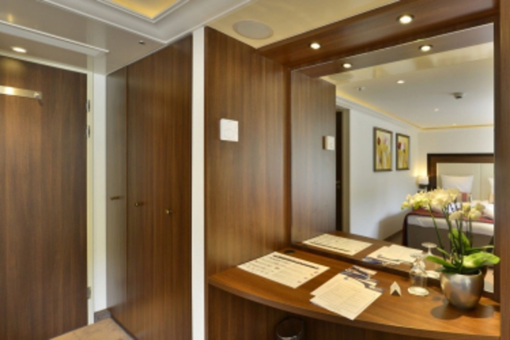 FAIRCRUISE BUSINESS HOTELSHIP FRANKFURT