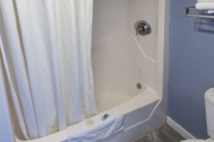 2 Queen Beds (21 of 21)
