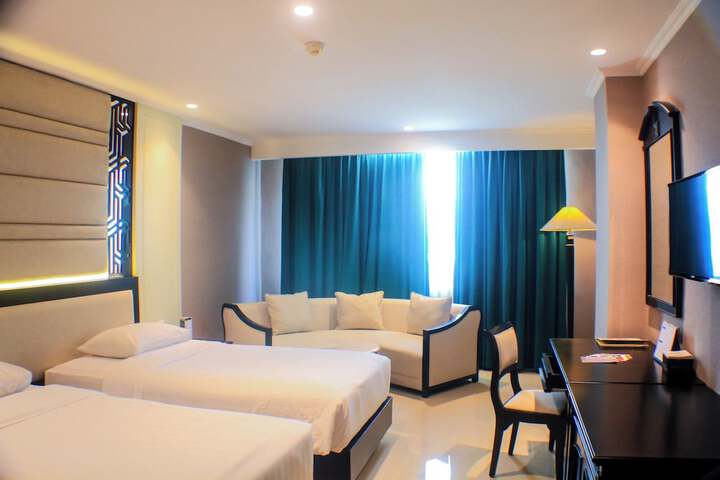 Room 22 of 48