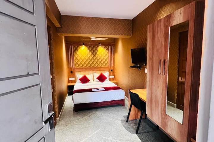 Room 11 of 49
