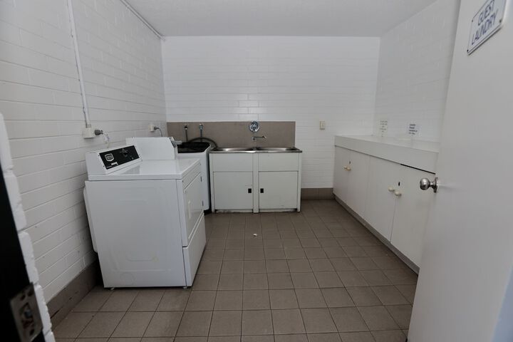 Room 42 of 64