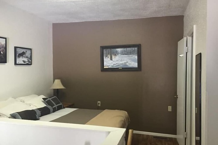 Room 40 of 83