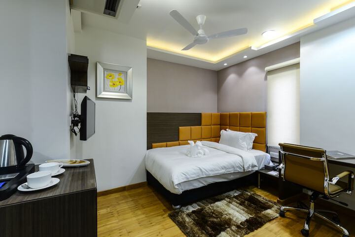 Room 14 of 43