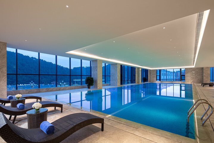 Pool 20 of 46