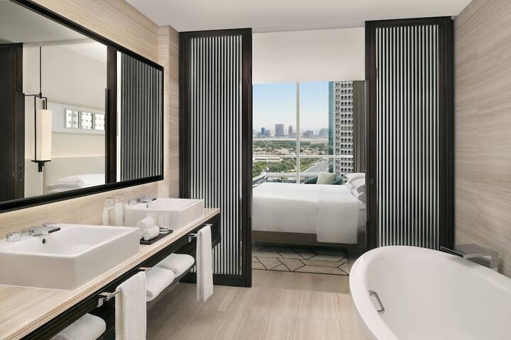 Room 58 of 120