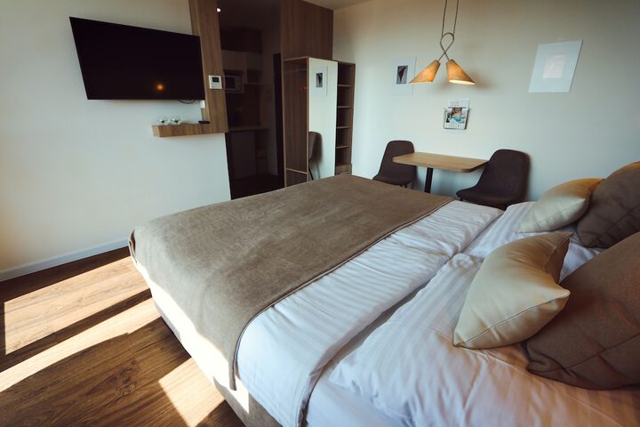 Room 10 of 47