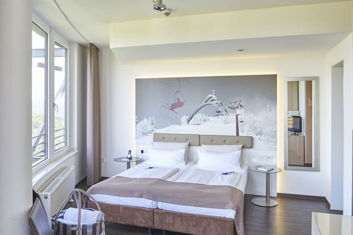 Room 16 of 58